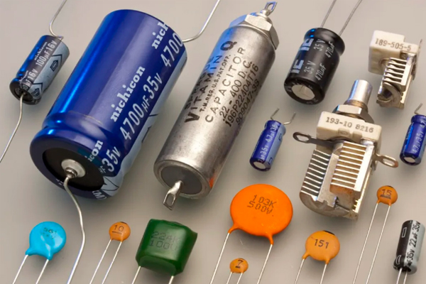 這3種電器千萬不要自己修，拔了插頭也帶電！.jpg